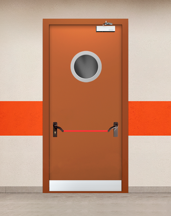 Противопожарная однопольная коричневая дверь EIW 60 с ручкой антипаника, круглым окном, узким отбойником