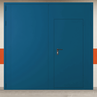 Ворота металлические двустворчатые синие с дверью без доводчика