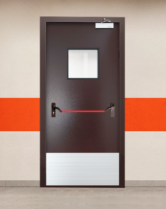 Противопожарная однопольная коричневая дверь порошковым напылением EIWS 45 с ручкой антипаника, квадратным окном, широким отбойником